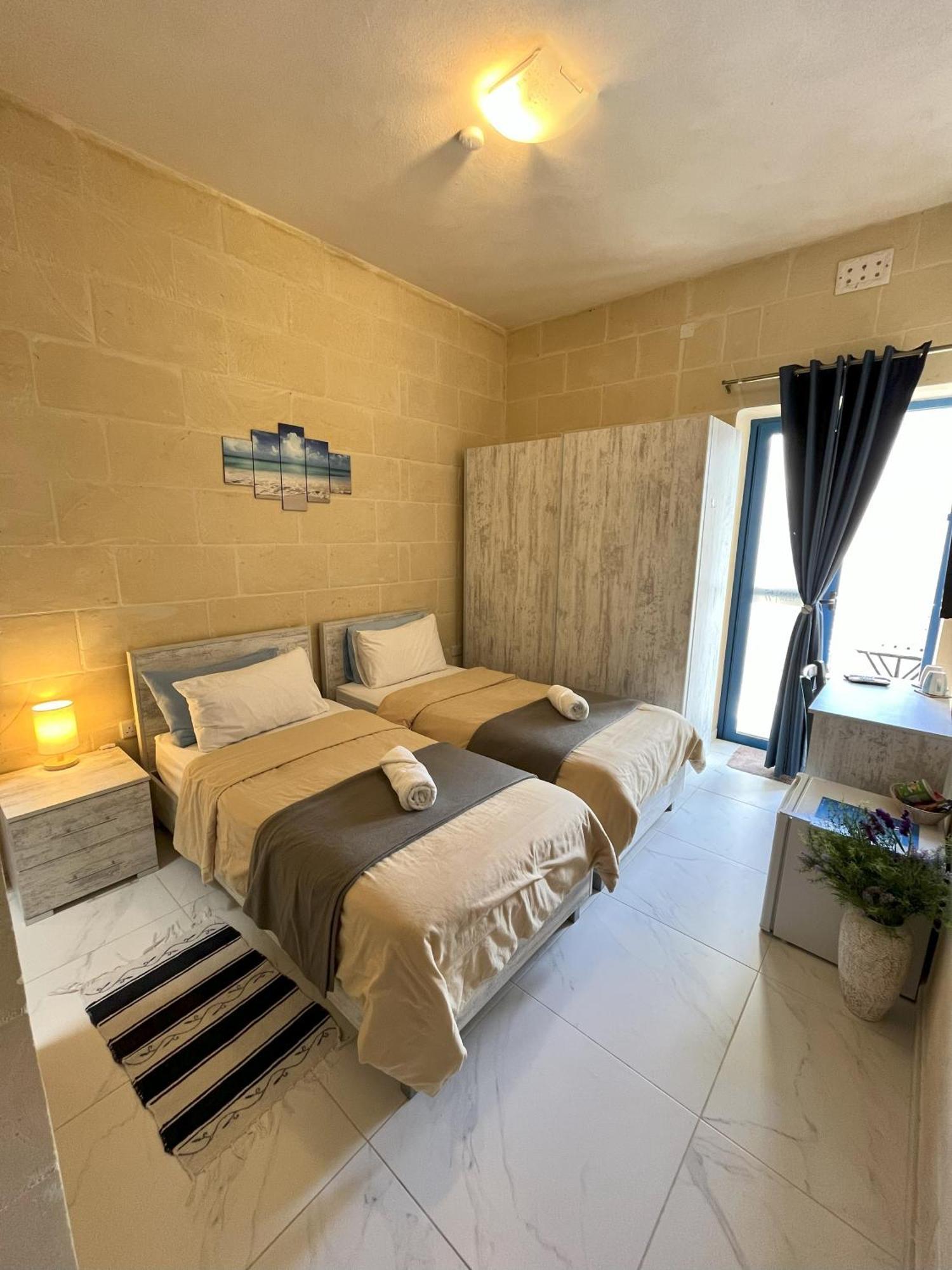ガルブ Fiftyfour West Boutique Living Bed & Breakfast エクステリア 写真